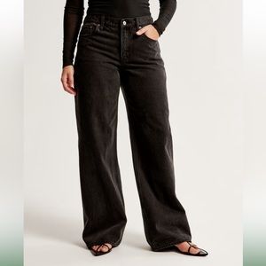 Abercrombie & Fitch - Curve Love Ultra Loose Low Rise size 28 Short